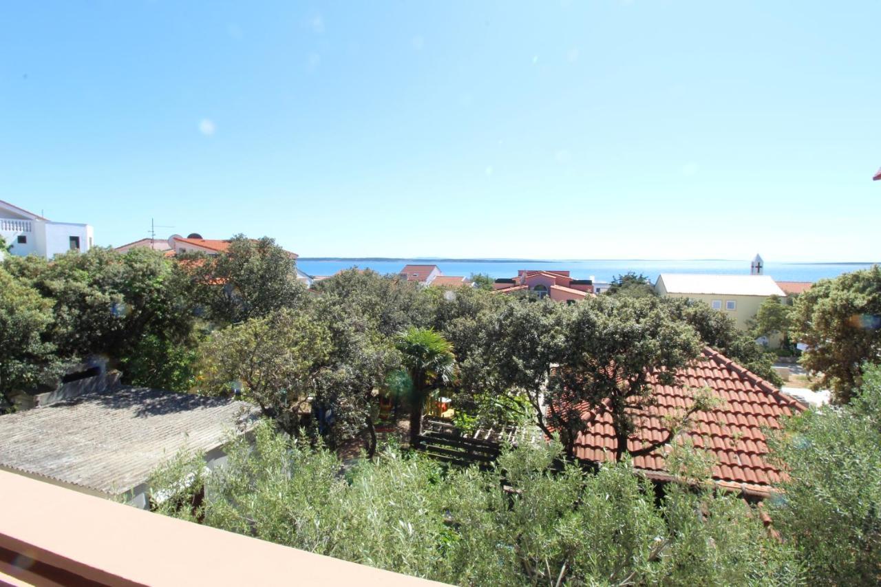 Apartments And Rooms With Parking Space Mandre, Pag - 6309 Kolan Exterior photo